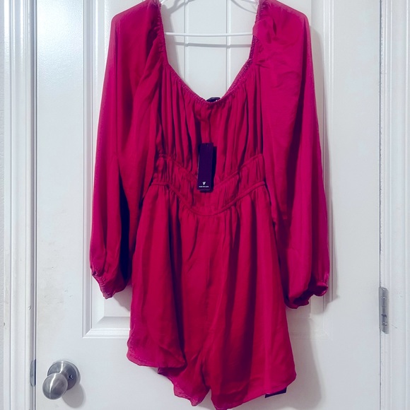 Fuchsia Lulu’s romper - Picture 2 of 3